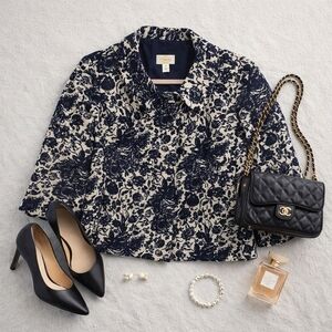 Talbots Blue Jaquard Cropped Lined Snaps Jacket. Ladies Size 14